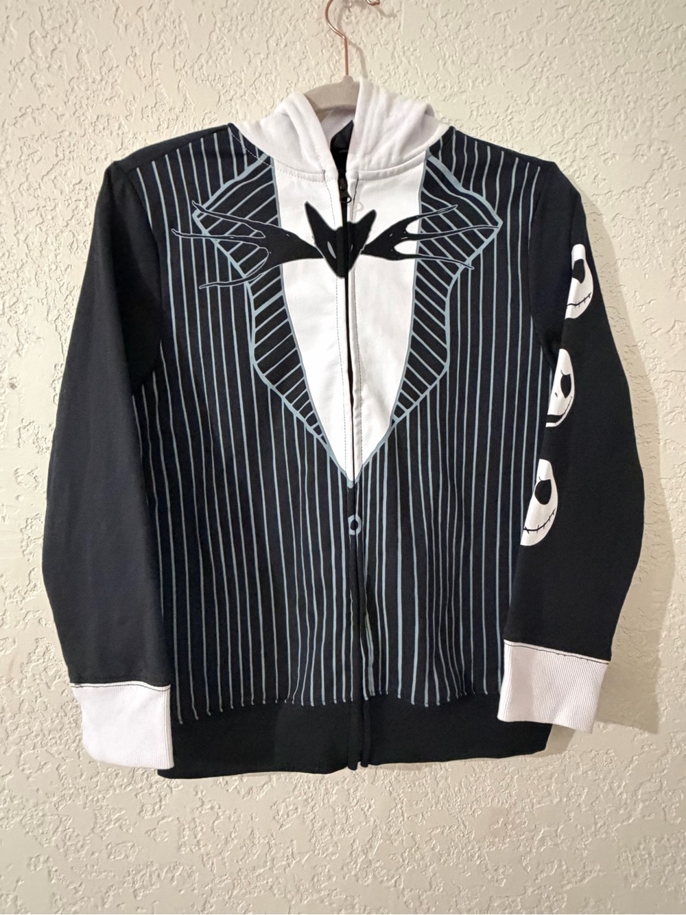The nightmare before Christmas kids jacket size 10/12 NWOT